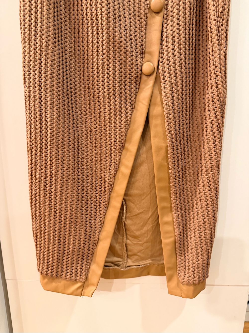 JLUXLABEL Textured Mystique Faux Leather Trim Midi Skirt Tan M NWT - Picture 3 of 16